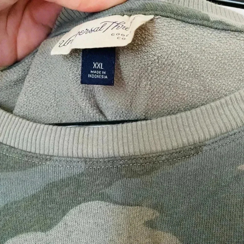✅Camo Crew Neck NWOT 🌟 - Picture 3 of 4